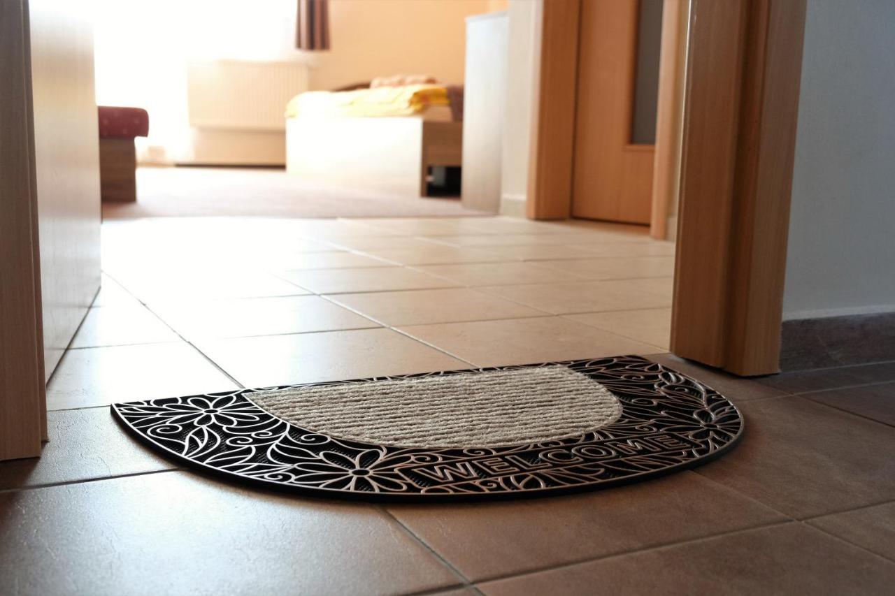 Guest House Fleurs Liptovský Mikuláš Екстериор снимка